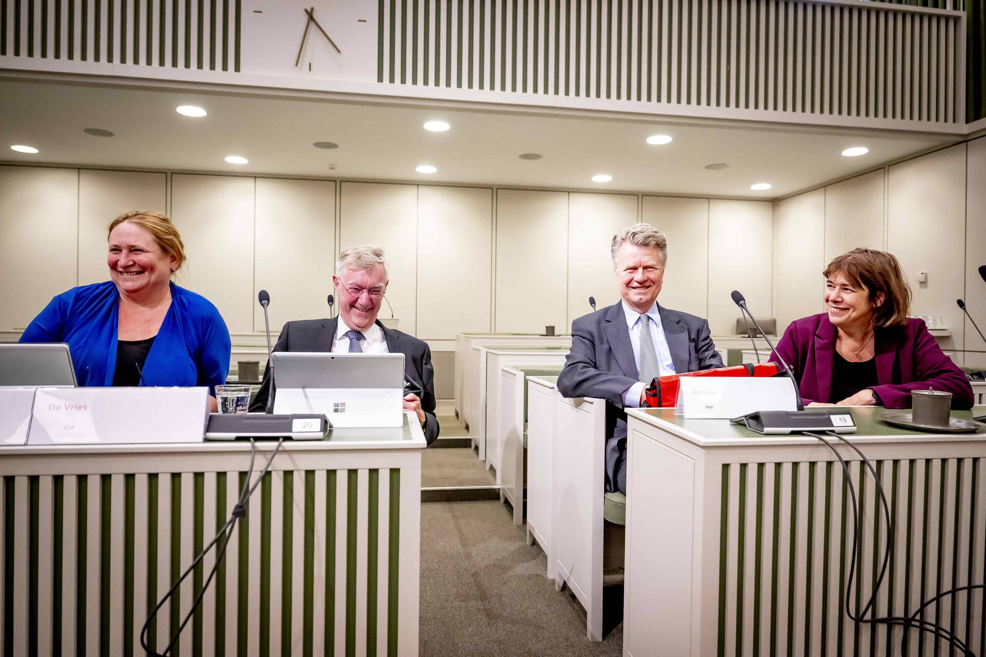Kamerleden in gesprek met de deskundigen
