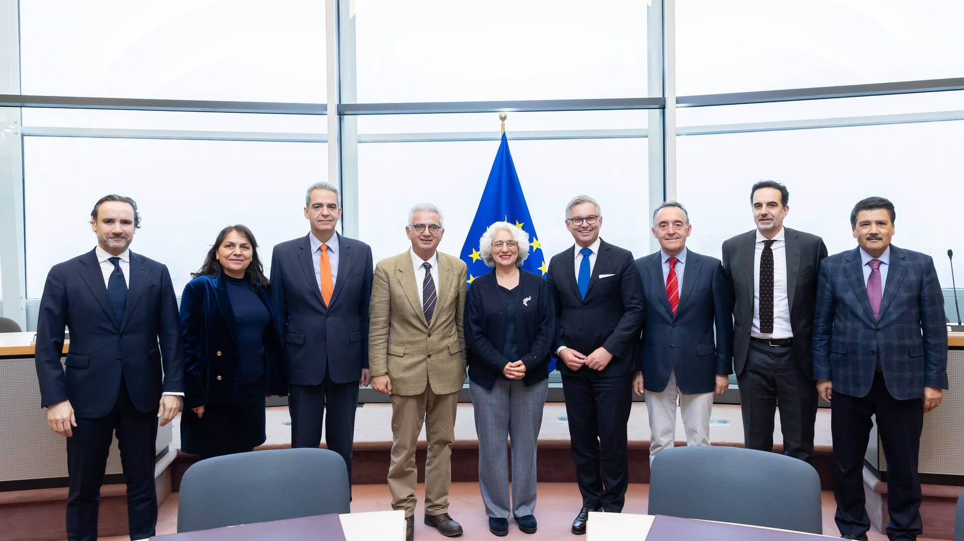 De delegatie met eurocommissaris Brunner